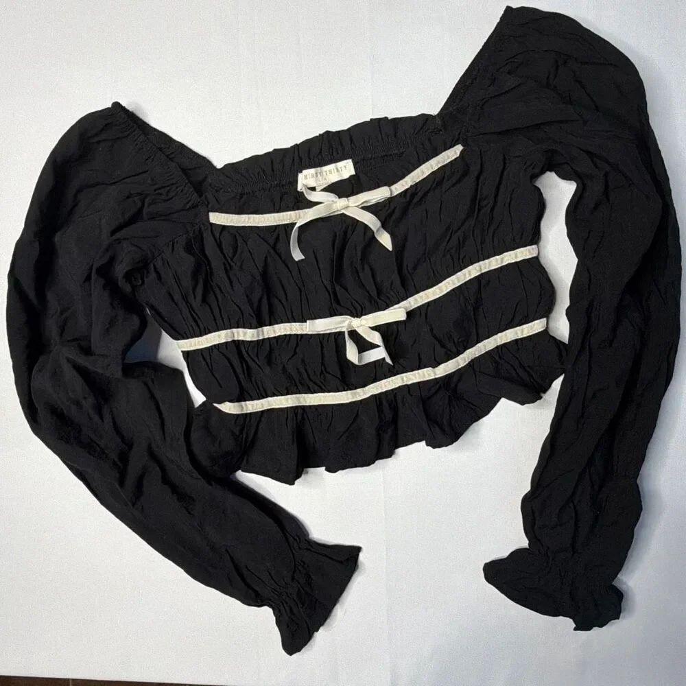 Thirty Thirty Medium Milkmaid Top Black Cream Smocked Cropped Shirt Ruffles